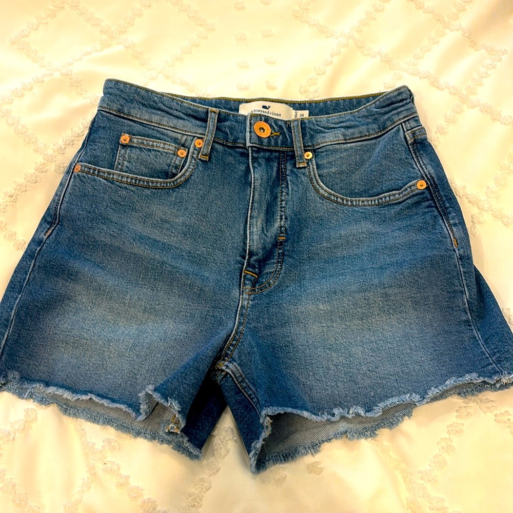 Vineyard Vines high rise Jean shorts